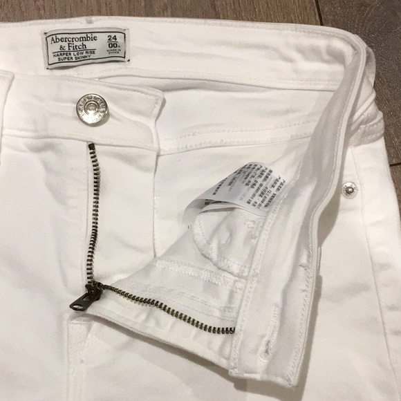 Abercrombie & Fitch Harper Low Rise White Distressed Super Skinny Jeans - Picture 11 of 12